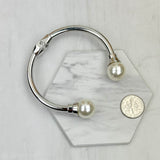 BRS240212-28                  Silver metal with cream pearl Bracelet