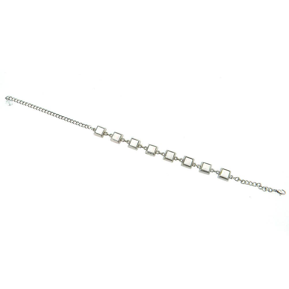 BOT009  DYED WHITE TQ, LINKED BOOT CHAIN