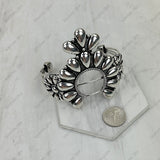 BB04123-SB          Silver-toned open cuff Bracelet