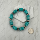 BR251230-68                Silver Navajo pearl with green turquoise nuggets stretch Bracelet