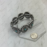 BRY251124-01-BLUE            Silver metal with blue oval stone stretchy Bracelet