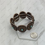 BRY251124-02-BLUE                Copper metal with blue oval stone stretchy Bracelet