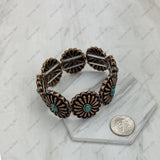 BRY251124-02-BLUE                Copper metal with blue oval stone stretchy Bracelet