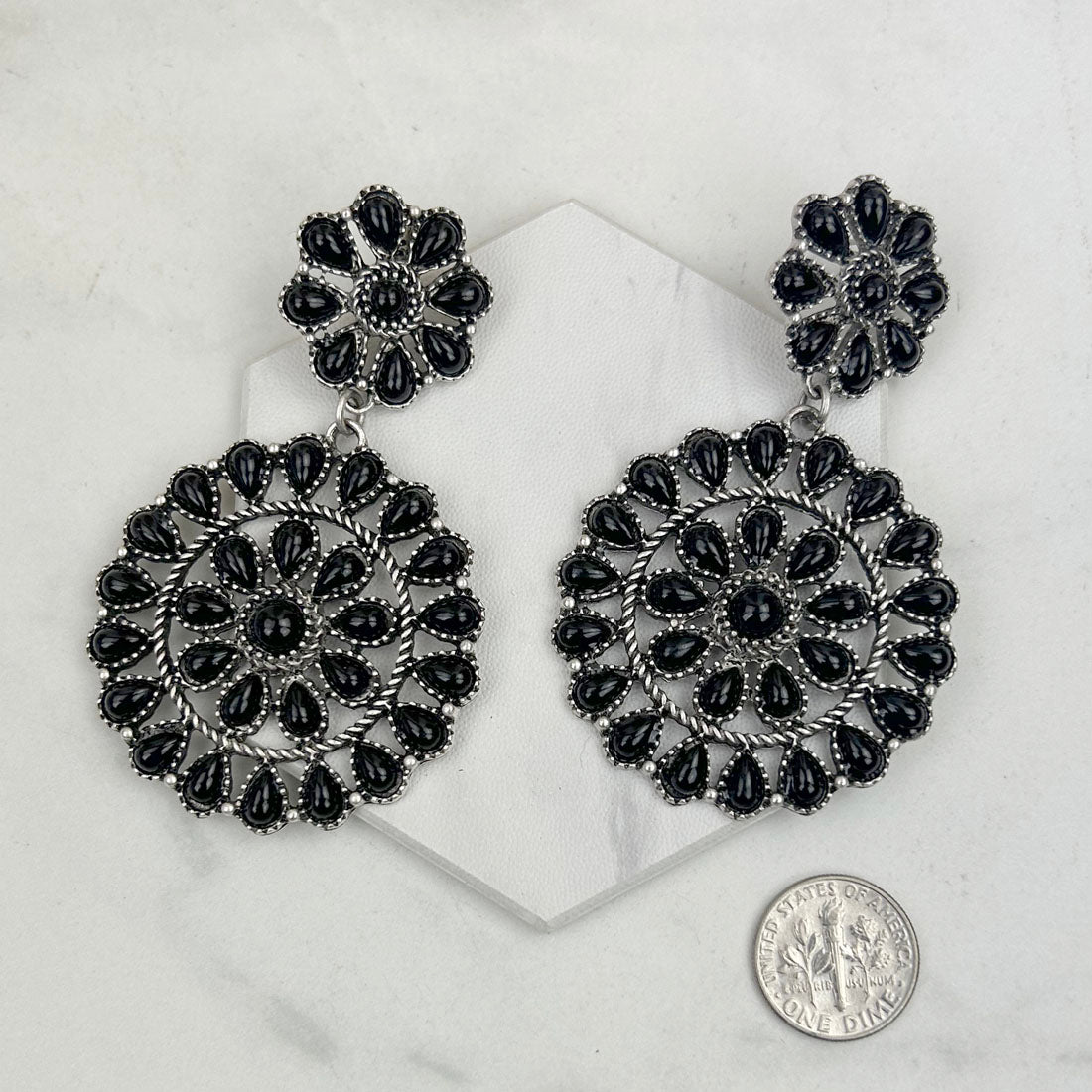 ER221015-02-BLACK                     Silver metal with black stone flower concho Earrings