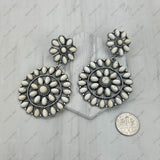 ER221015-02-BLUE             Silver metal with blue turquoise stone flower concho Earrings