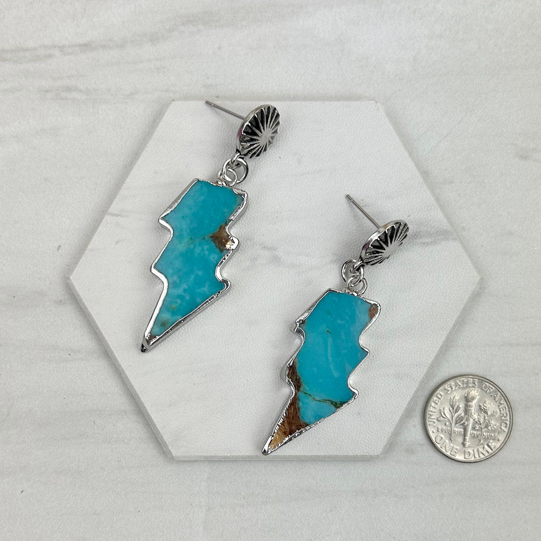ER230820-02A       Oyster turquoise lightning Earrings