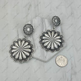 ER251227-04-SILVER               Silver metal flower concho Earrings