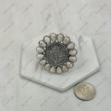 RGY251230-05-04                   Silver metal with white turquoise stone coin shape Ring